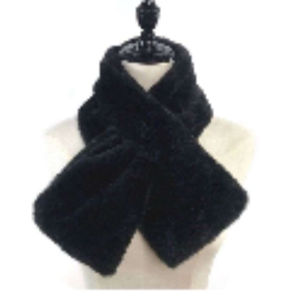 New! Black Faux Fur Scarf
